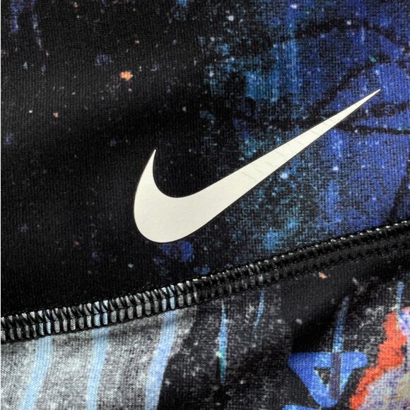Nike Victory Power Crop Leggings Pants M | Graffiti Print, Dri-FIT, Mesh Panels - Picture 3 of 5